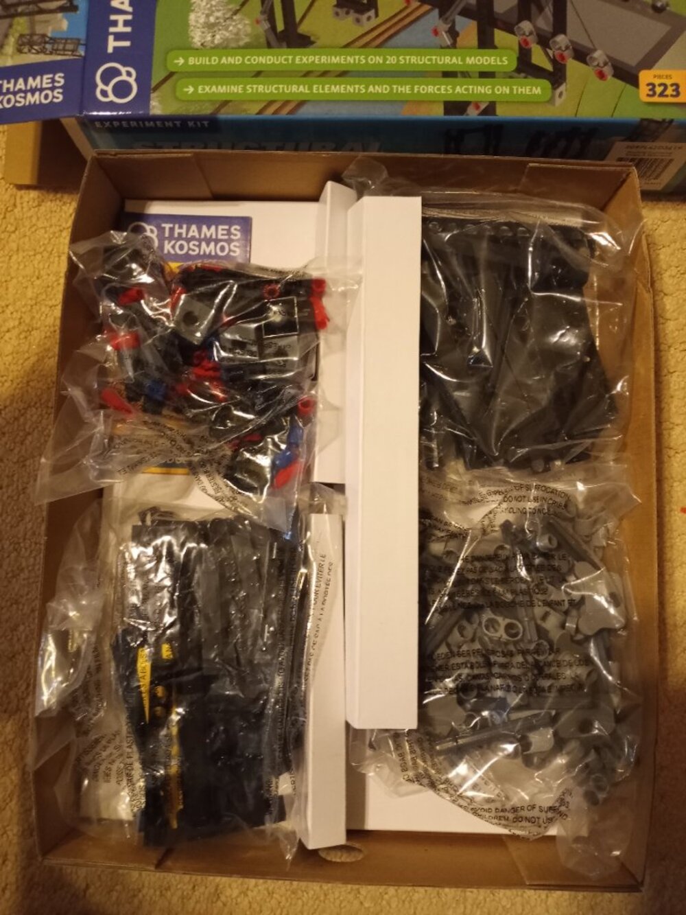 Building set - Picture 3 of 3
